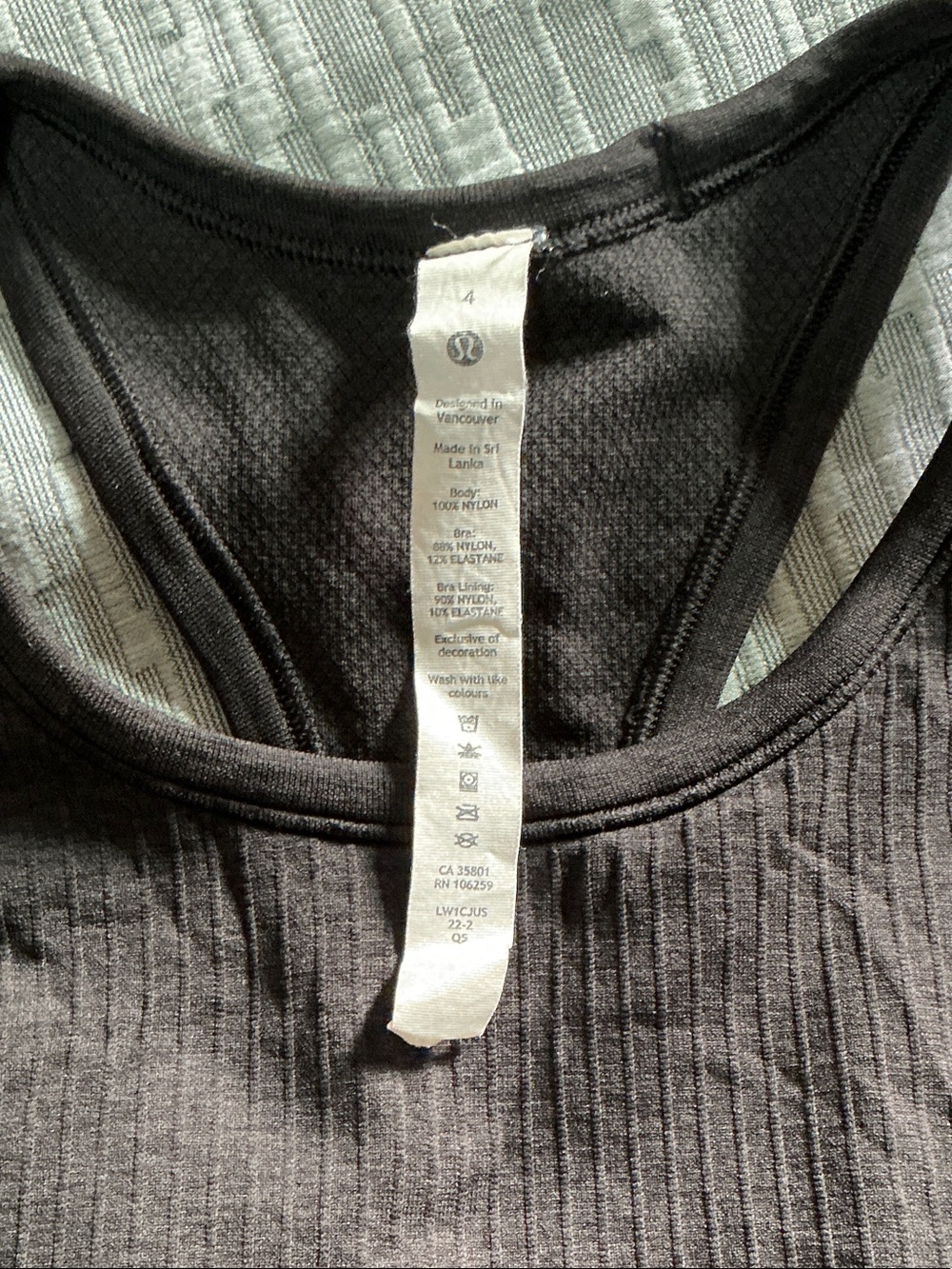 lululemon athletica Black Ribbed Cropped Tank - Picture 2 of 3